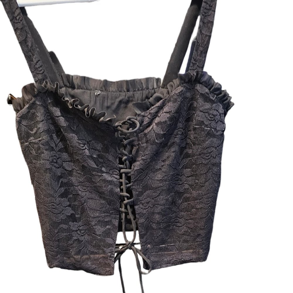 Lace crop tank top black XS forever 21